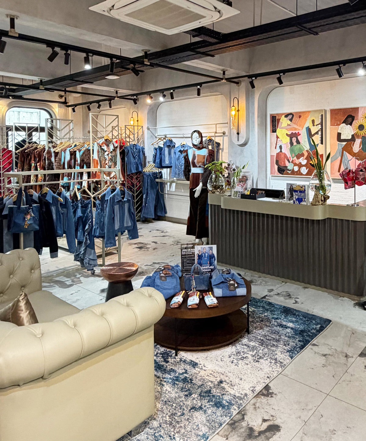 Fashion Lounge 2Madison Avenue: Pilihan Busana Modern dengan Sentuhan Artistik di Jakarta Selatan