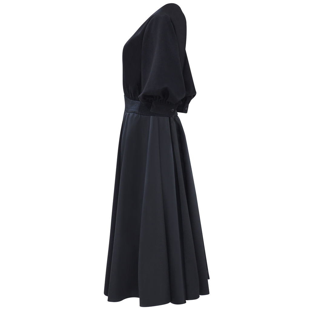 Rayie in Medium Black Dress (6900101021719)