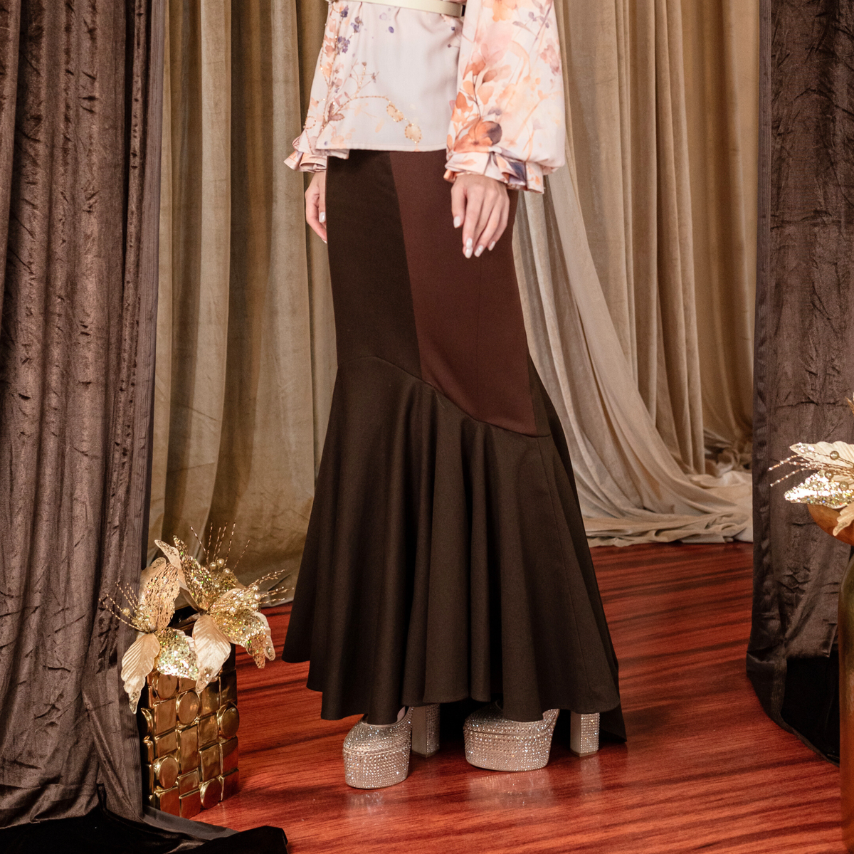 Bonita Timeless Pieces mermaid long skirt brown - 2MADISONAVENUE.COM