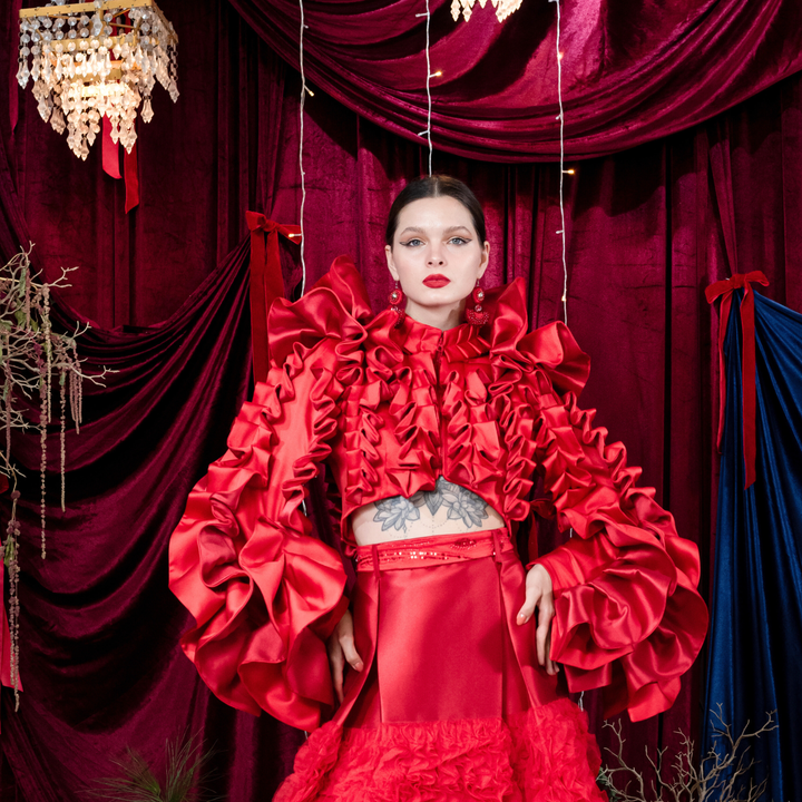 Signature Red destiny ruffle red jacket - 2MADISONAVENUE.COM