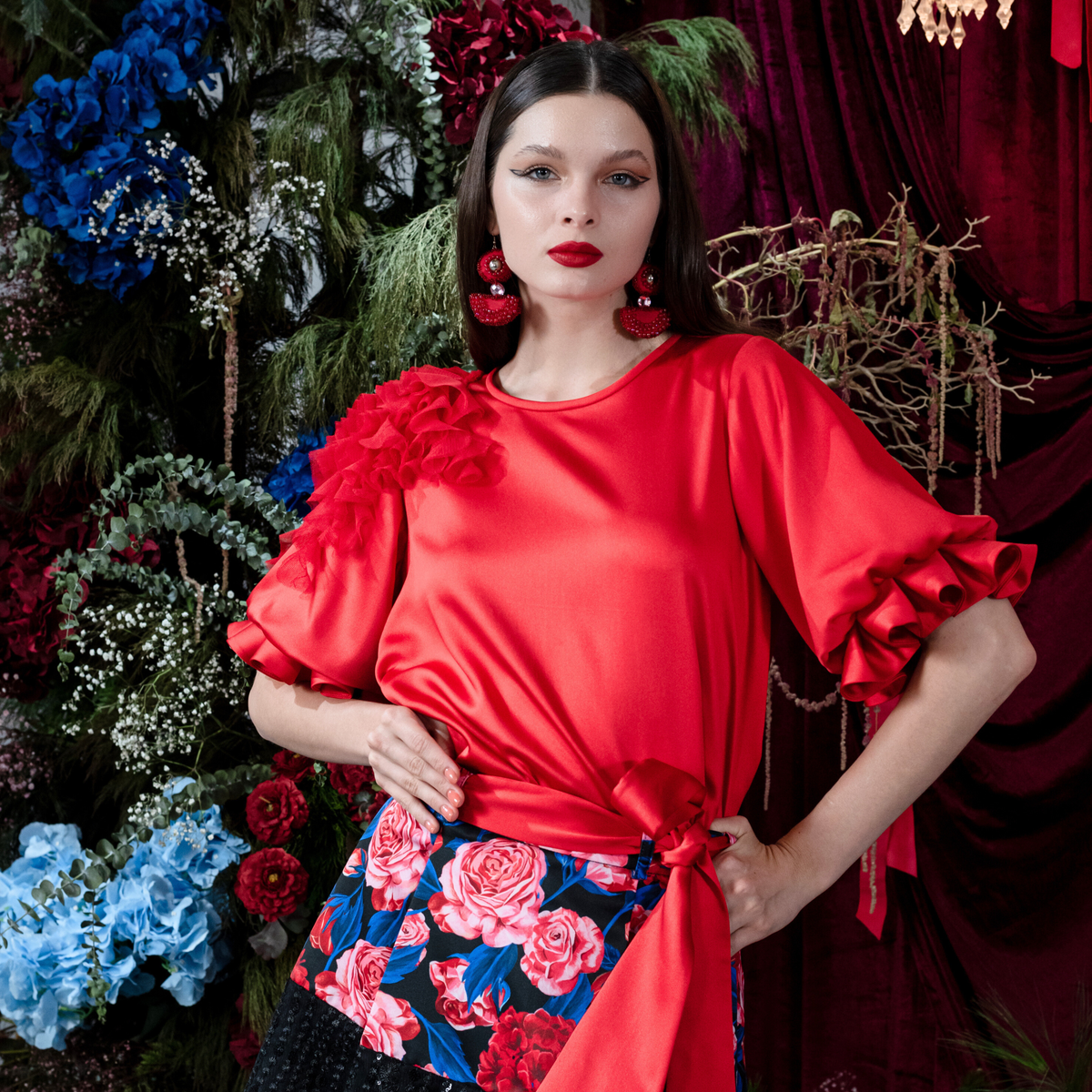 Signature Red sateen top with 3D applique - 2MADISONAVENUE.COM