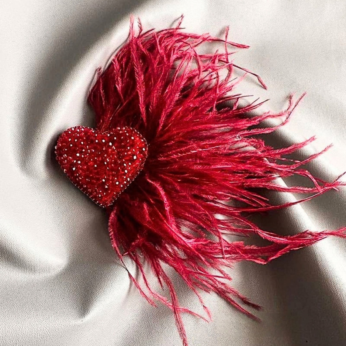 Eternal Feather Love Brooch - Red