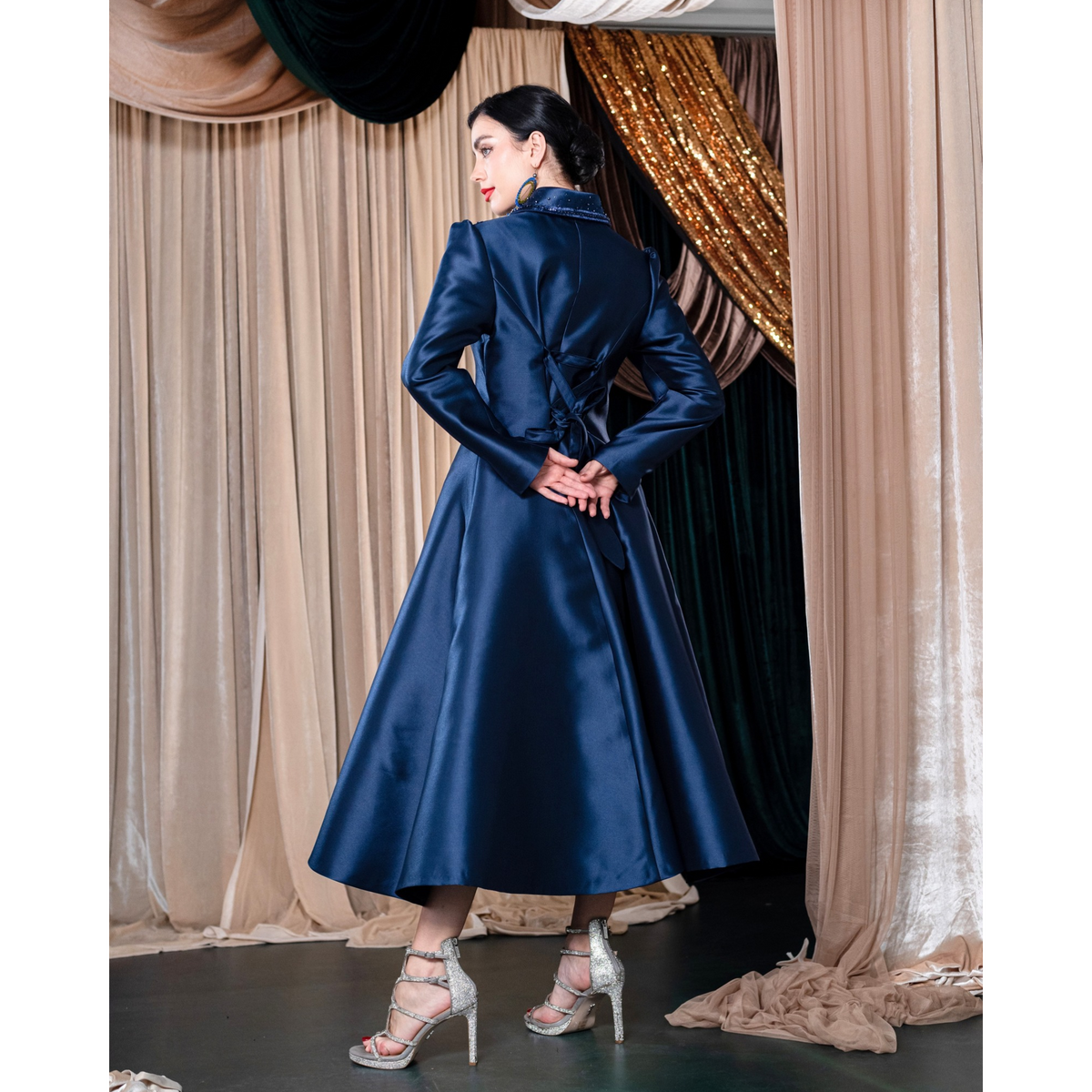 Signature Navy Samantha long jacket - 2MADISONAVENUE.COM
