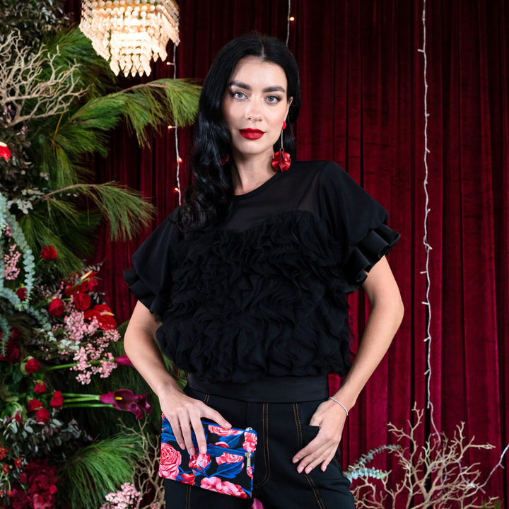 Signature Black Stage Top - 2MADISONAVENUE.COM