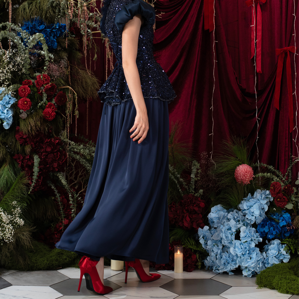 Signature Navy Blue A-line skirt - 2MADISONAVENUE.COM