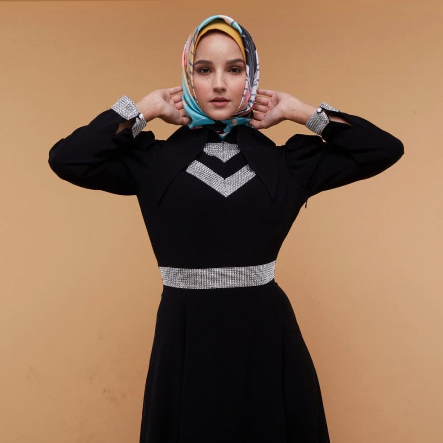 Queen Rania dress in Black With Accent (4527700508695)