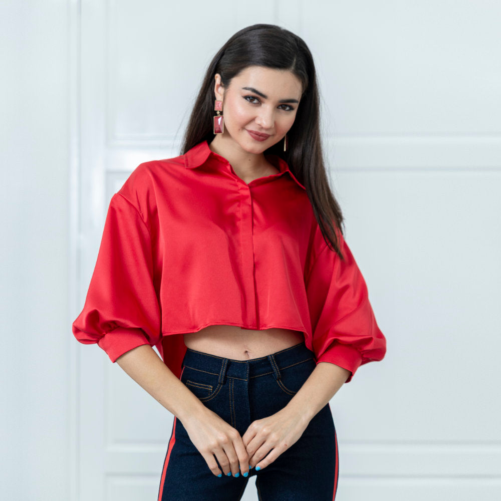 Relax Cropped Top in Red (6785440907287)